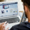 How to convert website visitors into customers
