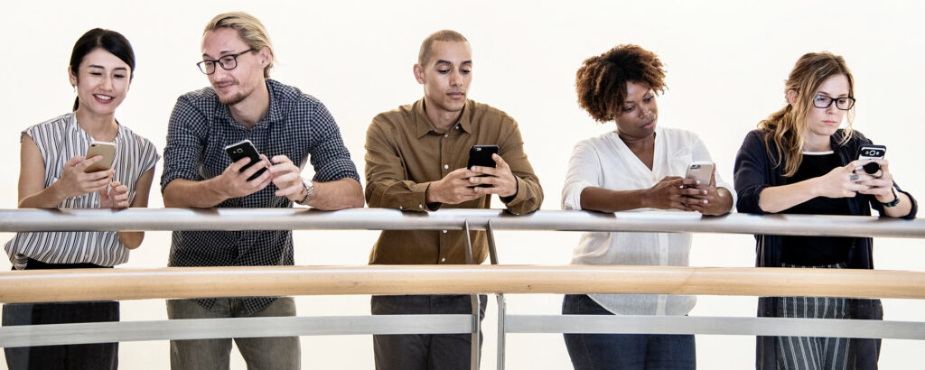 Why marketing your business to mobile phone users is essential